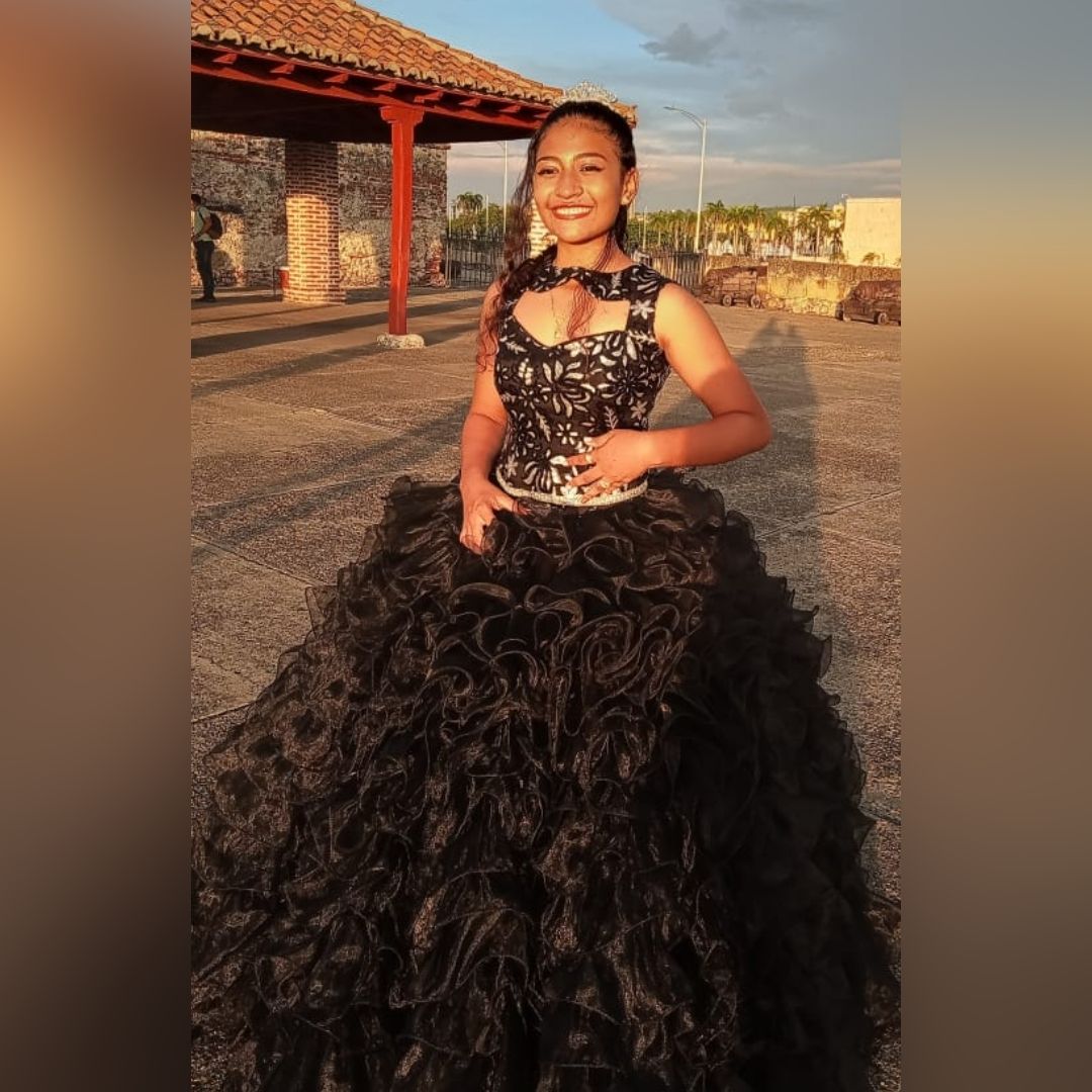 Vestidos Quinceañeras Negro Dorado 1 - Dgala Colombia